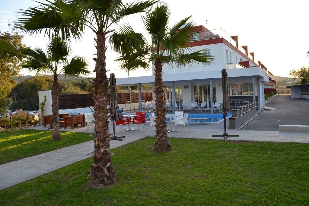 New Day Apartments Paphos Kültér fotó