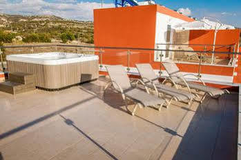 New Day Apartments Paphos Kültér fotó